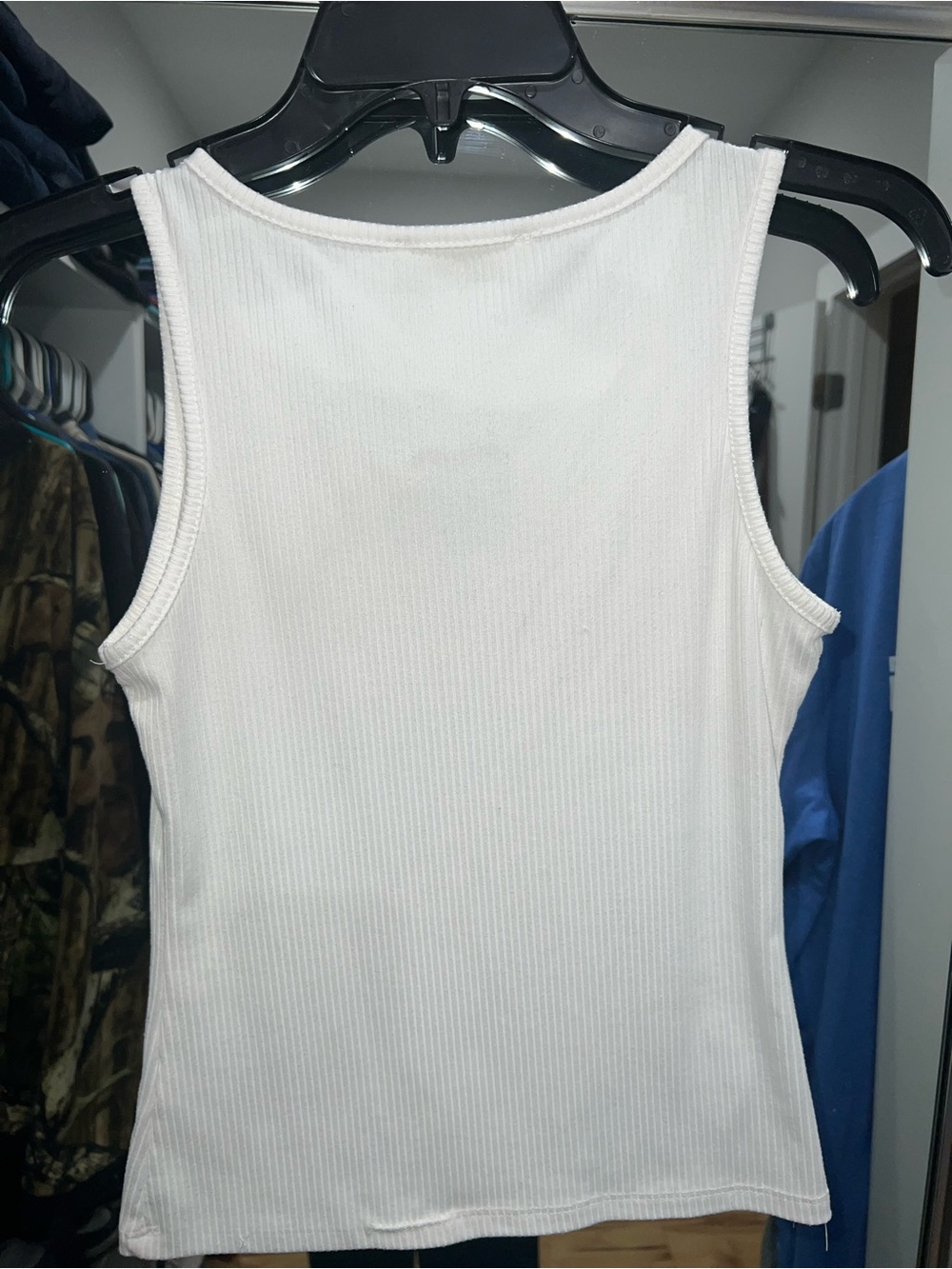 Wild Fable White Ribbed Crop Tank with Rhinestone Heart - Picture 3 of 3